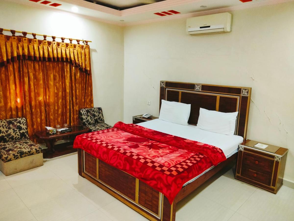 New Royal Residency Pechs Hotel Karachi Exterior photo